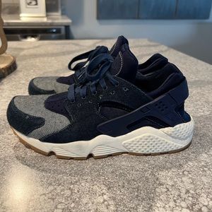 Nike Denim Air Huarache size 8.5
